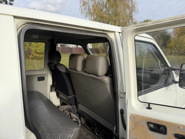 Белый Фольксваген Transporter, объемом двигателя 1.9 л и пробегом 275 тыс. км за 3900 $, фото 8 на Automoto.ua