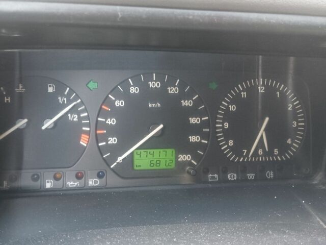 Белый Фольксваген Transporter, объемом двигателя 2.4 л и пробегом 473 тыс. км за 4600 $, фото 9 на Automoto.ua