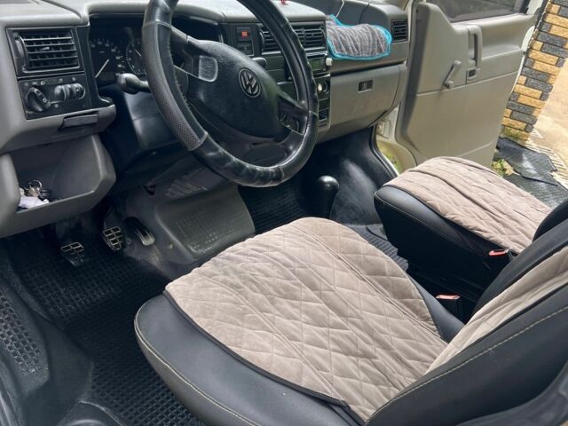 Белый Фольксваген Transporter, объемом двигателя 1.9 л и пробегом 445 тыс. км за 5000 $, фото 3 на Automoto.ua