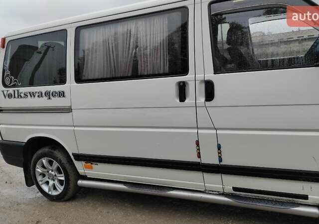 Белый Фольксваген Transporter, объемом двигателя 1.9 л и пробегом 180 тыс. км за 5199 $, фото 1 на Automoto.ua