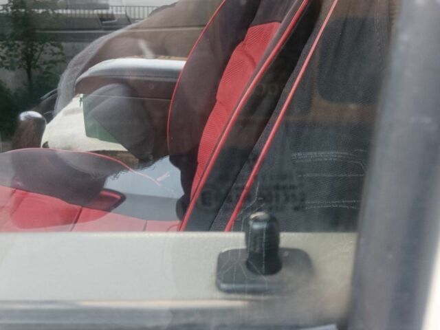 Белый Фольксваген Transporter, объемом двигателя 2.4 л и пробегом 473 тыс. км за 4600 $, фото 8 на Automoto.ua