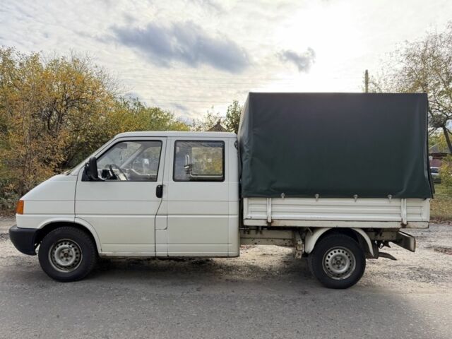 Белый Фольксваген Transporter, объемом двигателя 1.9 л и пробегом 275 тыс. км за 3900 $, фото 4 на Automoto.ua