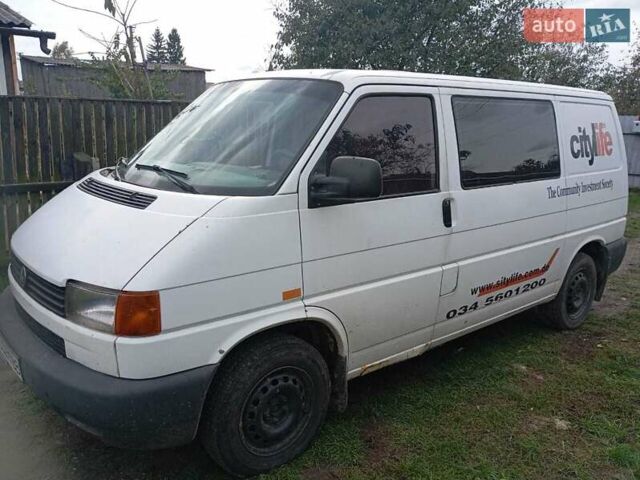 Белый Фольксваген Transporter, объемом двигателя 1.9 л и пробегом 357 тыс. км за 4200 $, фото 2 на Automoto.ua