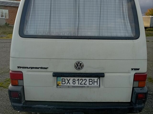 Белый Фольксваген Transporter, объемом двигателя 2.5 л и пробегом 361 тыс. км за 5500 $, фото 1 на Automoto.ua