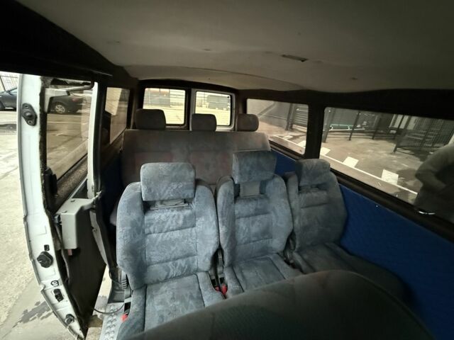 Белый Фольксваген Transporter, объемом двигателя 2.5 л и пробегом 350 тыс. км за 6200 $, фото 17 на Automoto.ua