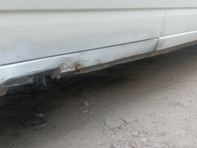 Белый Фольксваген Transporter, объемом двигателя 2.4 л и пробегом 473 тыс. км за 4600 $, фото 5 на Automoto.ua