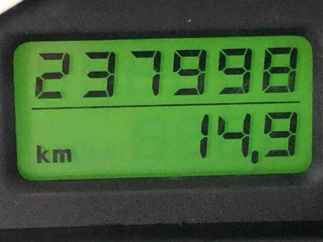 Белый Фольксваген Transporter, объемом двигателя 2.4 л и пробегом 238 тыс. км за 2975 $, фото 5 на Automoto.ua