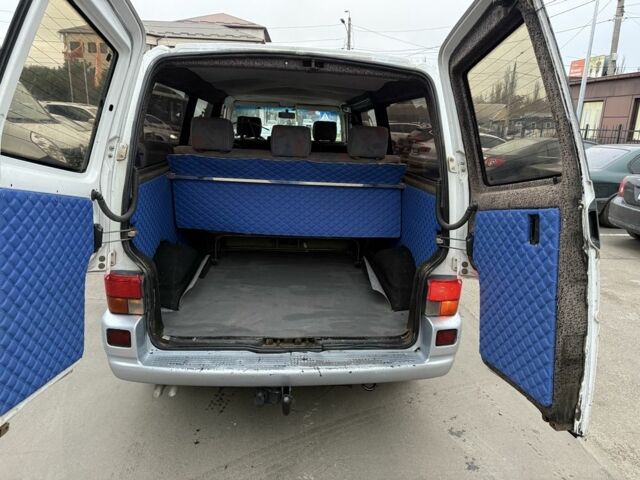 Белый Фольксваген Transporter, объемом двигателя 2.5 л и пробегом 350 тыс. км за 6200 $, фото 19 на Automoto.ua