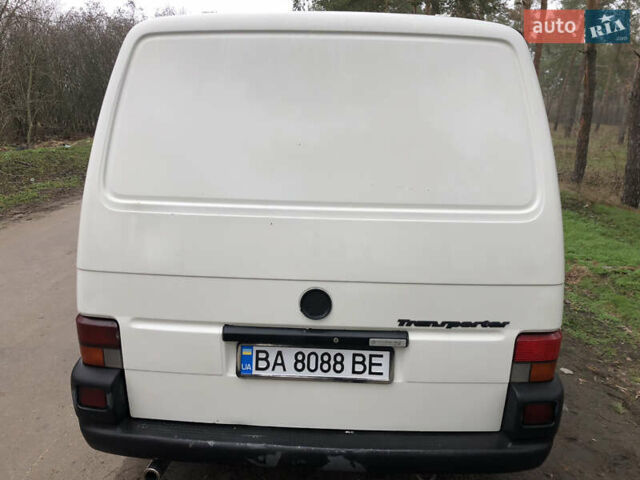 Білий Фольксваген Transporter, об'ємом двигуна 1.9 л та пробігом 435 тис. км за 5800 $, фото 8 на Automoto.ua