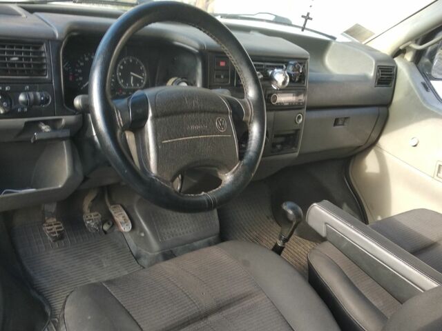 Білий Фольксваген Transporter, об'ємом двигуна 1.9 л та пробігом 414 тис. км за 5550 $, фото 9 на Automoto.ua