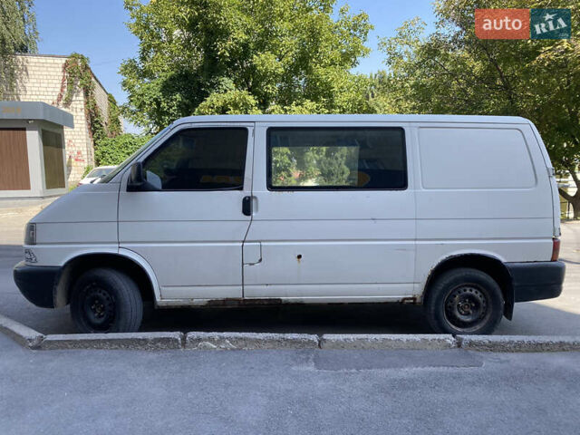 Белый Фольксваген Transporter, объемом двигателя 2.46 л и пробегом 420 тыс. км за 5000 $, фото 4 на Automoto.ua