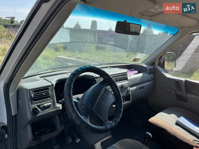 Белый Фольксваген Transporter, объемом двигателя 2.46 л и пробегом 388 тыс. км за 6100 $, фото 6 на Automoto.ua