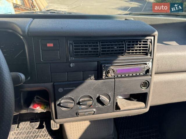 Белый Фольксваген Transporter, объемом двигателя 2.46 л и пробегом 783 тыс. км за 3500 $, фото 15 на Automoto.ua