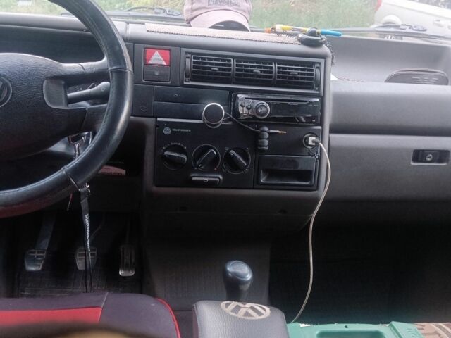 Белый Фольксваген Transporter, объемом двигателя 2.4 л и пробегом 473 тыс. км за 4600 $, фото 13 на Automoto.ua