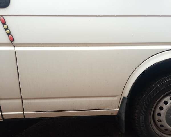 Белый Фольксваген Transporter, объемом двигателя 0 л и пробегом 347 тыс. км за 6700 $, фото 4 на Automoto.ua