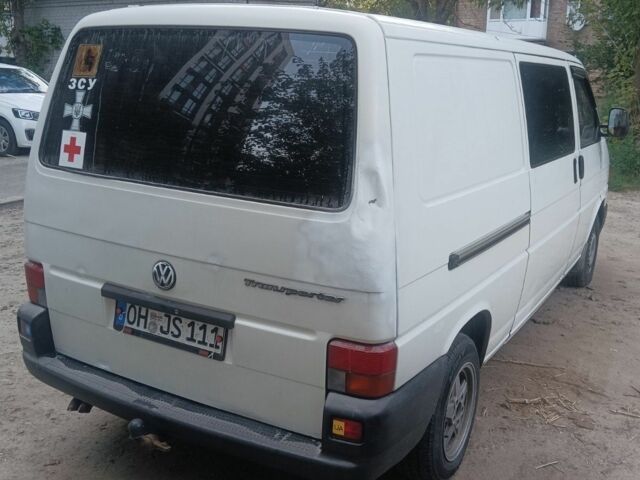 Белый Фольксваген Transporter, объемом двигателя 2.4 л и пробегом 473 тыс. км за 4600 $, фото 3 на Automoto.ua