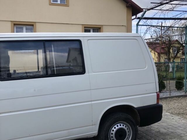 Белый Фольксваген Transporter, объемом двигателя 10 л и пробегом 500 тыс. км за 2650 $, фото 3 на Automoto.ua