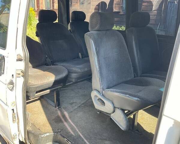 Белый Фольксваген Transporter, объемом двигателя 2.4 л и пробегом 400 тыс. км за 4000 $, фото 17 на Automoto.ua