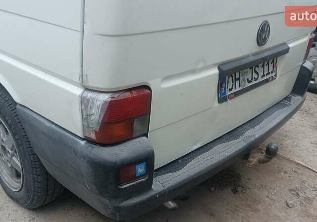 Белый Фольксваген Transporter, объемом двигателя 2.4 л и пробегом 473 тыс. км за 4800 $, фото 4 на Automoto.ua