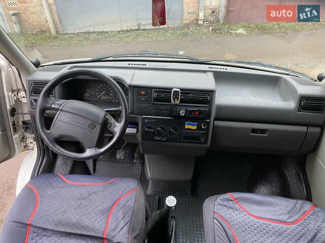 Белый Фольксваген Transporter, объемом двигателя 2.46 л и пробегом 420 тыс. км за 5000 $, фото 7 на Automoto.ua