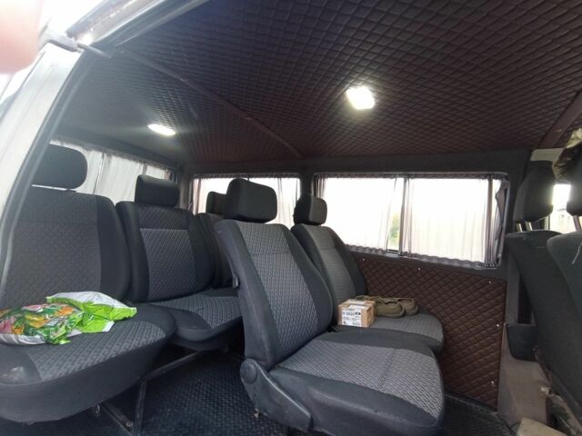 Белый Фольксваген Transporter, объемом двигателя 2.5 л и пробегом 361 тыс. км за 5500 $, фото 9 на Automoto.ua