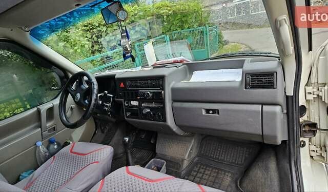 Белый Фольксваген Transporter, объемом двигателя 2.4 л и пробегом 439 тыс. км за 6300 $, фото 21 на Automoto.ua