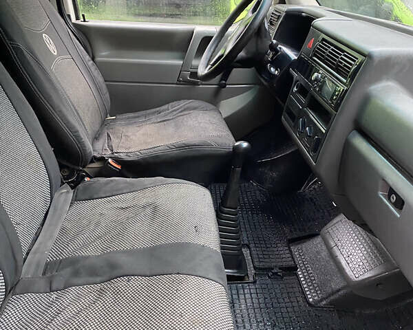 Білий Фольксваген Transporter, об'ємом двигуна 2.4 л та пробігом 420 тис. км за 4200 $, фото 7 на Automoto.ua