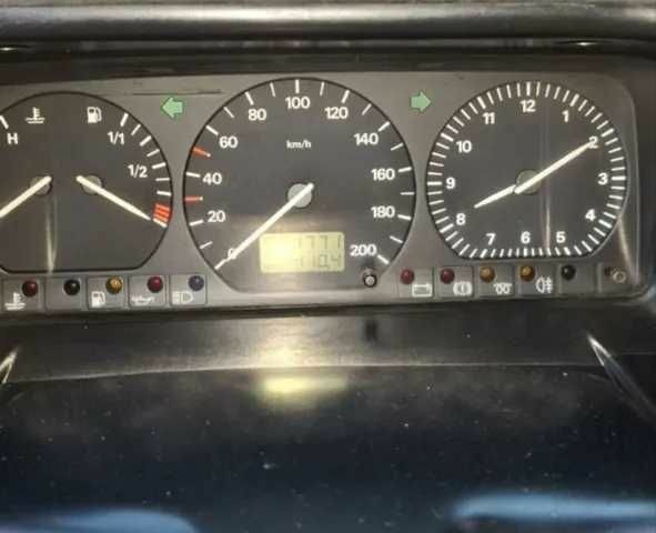 Білий Фольксваген Transporter, об'ємом двигуна 2.4 л та пробігом 502 тис. км за 4500 $, фото 1 на Automoto.ua