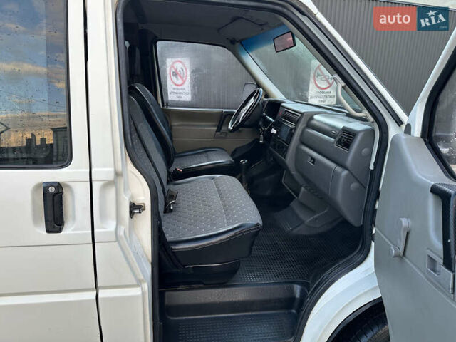 Білий Фольксваген Transporter, об'ємом двигуна 1.9 л та пробігом 408 тис. км за 7200 $, фото 15 на Automoto.ua