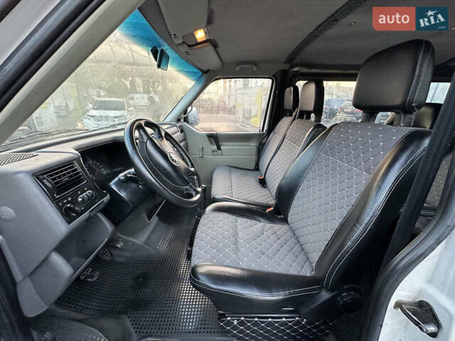 Білий Фольксваген Transporter, об'ємом двигуна 1.9 л та пробігом 408 тис. км за 7200 $, фото 13 на Automoto.ua