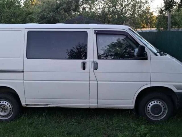Білий Фольксваген Transporter, об'ємом двигуна 2.4 л та пробігом 502 тис. км за 4500 $, фото 2 на Automoto.ua