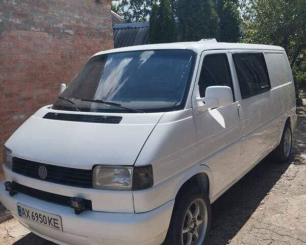 Белый Фольксваген Transporter, объемом двигателя 2.46 л и пробегом 422 тыс. км за 5900 $, фото 1 на Automoto.ua