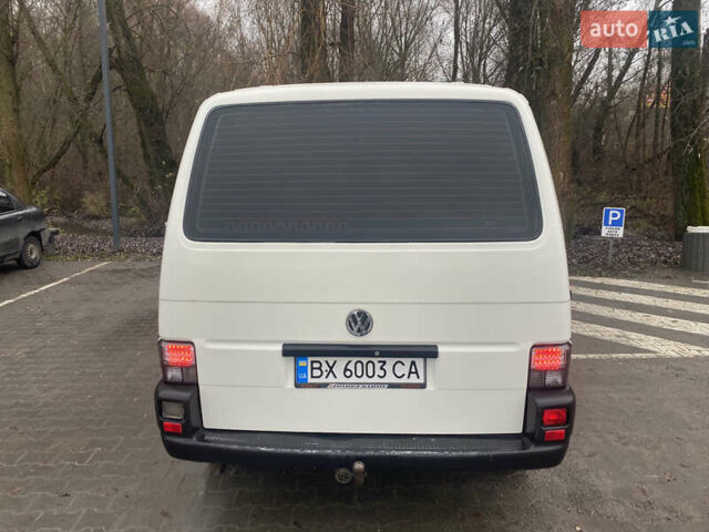 Белый Фольксваген Transporter, объемом двигателя 1.9 л и пробегом 350 тыс. км за 6000 $, фото 1 на Automoto.ua