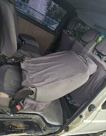 Белый Фольксваген Transporter, объемом двигателя 2.4 л и пробегом 439 тыс. км за 6300 $, фото 6 на Automoto.ua