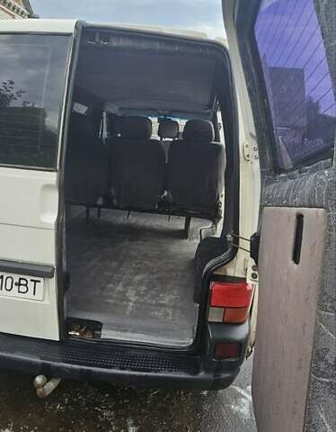 Белый Фольксваген Transporter, объемом двигателя 2.4 л и пробегом 439 тыс. км за 6300 $, фото 4 на Automoto.ua