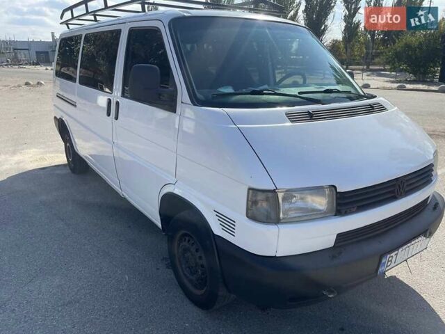 Белый Фольксваген Transporter, объемом двигателя 2.5 л и пробегом 550 тыс. км за 5500 $, фото 2 на Automoto.ua
