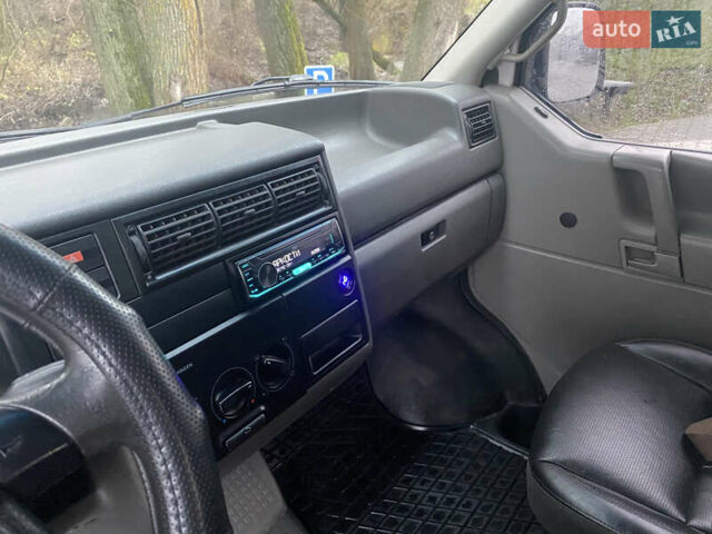 Белый Фольксваген Transporter, объемом двигателя 1.9 л и пробегом 350 тыс. км за 6000 $, фото 5 на Automoto.ua