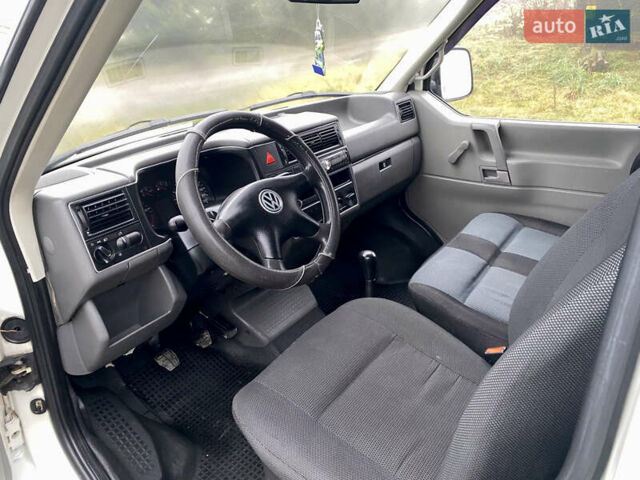 Белый Фольксваген Transporter, объемом двигателя 2.5 л и пробегом 394 тыс. км за 6500 $, фото 67 на Automoto.ua