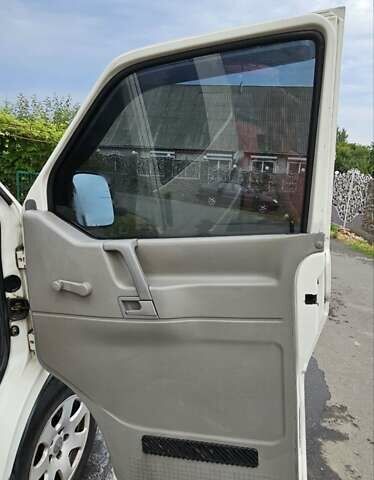 Белый Фольксваген Transporter, объемом двигателя 2.4 л и пробегом 439 тыс. км за 6300 $, фото 23 на Automoto.ua