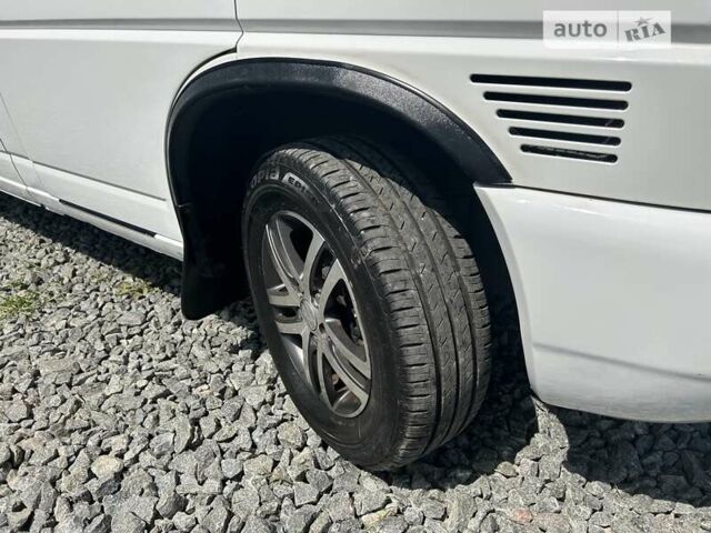 Белый Фольксваген Transporter, объемом двигателя 2.5 л и пробегом 304 тыс. км за 5700 $, фото 19 на Automoto.ua