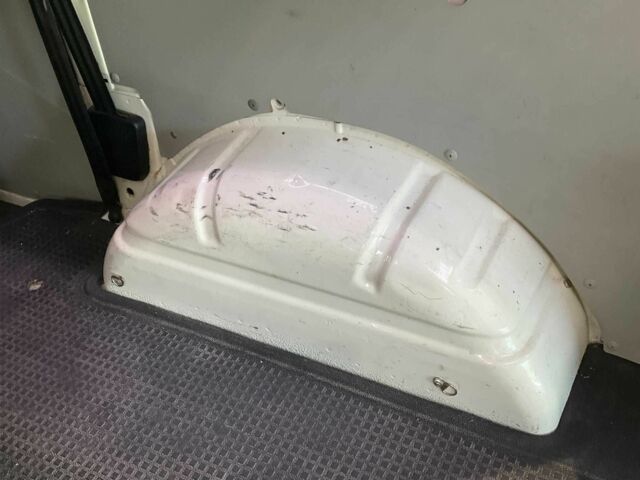 Белый Фольксваген Transporter, объемом двигателя 2.5 л и пробегом 183 тыс. км за 5219 $, фото 8 на Automoto.ua