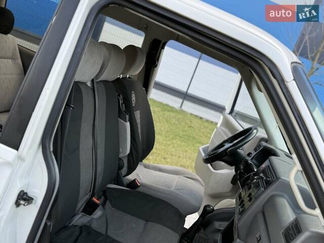 Белый Фольксваген Transporter, объемом двигателя 2.46 л и пробегом 592 тыс. км за 5400 $, фото 45 на Automoto.ua