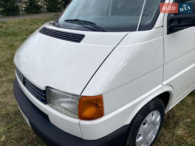 Білий Фольксваген Transporter, об'ємом двигуна 2.5 л та пробігом 278 тис. км за 5999 $, фото 31 на Automoto.ua