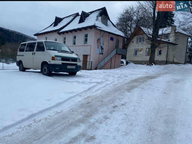 Белый Фольксваген Transporter, объемом двигателя 2.5 л и пробегом 511 тыс. км за 5500 $, фото 1 на Automoto.ua