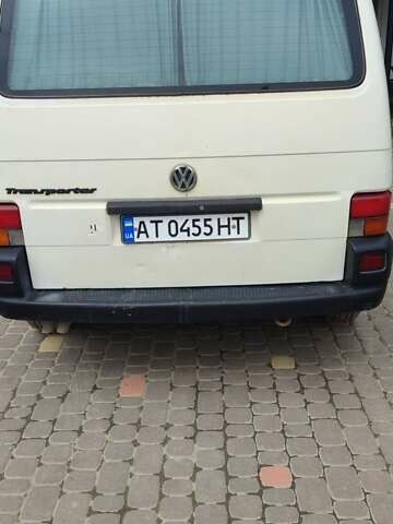 Белый Фольксваген Transporter, объемом двигателя 1.9 л и пробегом 409 тыс. км за 8000 $, фото 27 на Automoto.ua