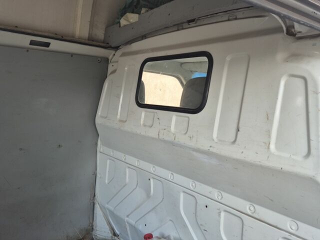 Білий Фольксваген Transporter, об'ємом двигуна 0 л та пробігом 197 тис. км за 4500 $, фото 6 на Automoto.ua