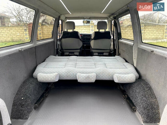 Білий Фольксваген Transporter, об'ємом двигуна 2.5 л та пробігом 278 тис. км за 5999 $, фото 70 на Automoto.ua