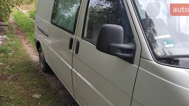 Білий Фольксваген Transporter, об'ємом двигуна 1.9 л та пробігом 306 тис. км за 6000 $, фото 10 на Automoto.ua