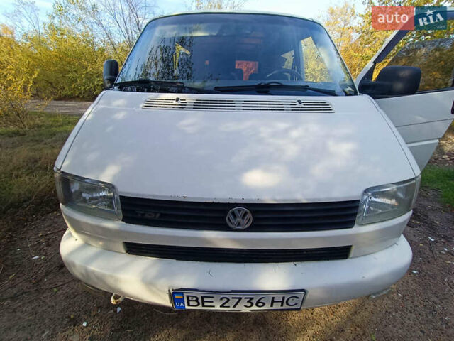 Белый Фольксваген Transporter, объемом двигателя 2.46 л и пробегом 490 тыс. км за 3900 $, фото 5 на Automoto.ua