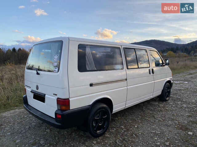Белый Фольксваген Transporter, объемом двигателя 2.5 л и пробегом 400 тыс. км за 4950 $, фото 3 на Automoto.ua